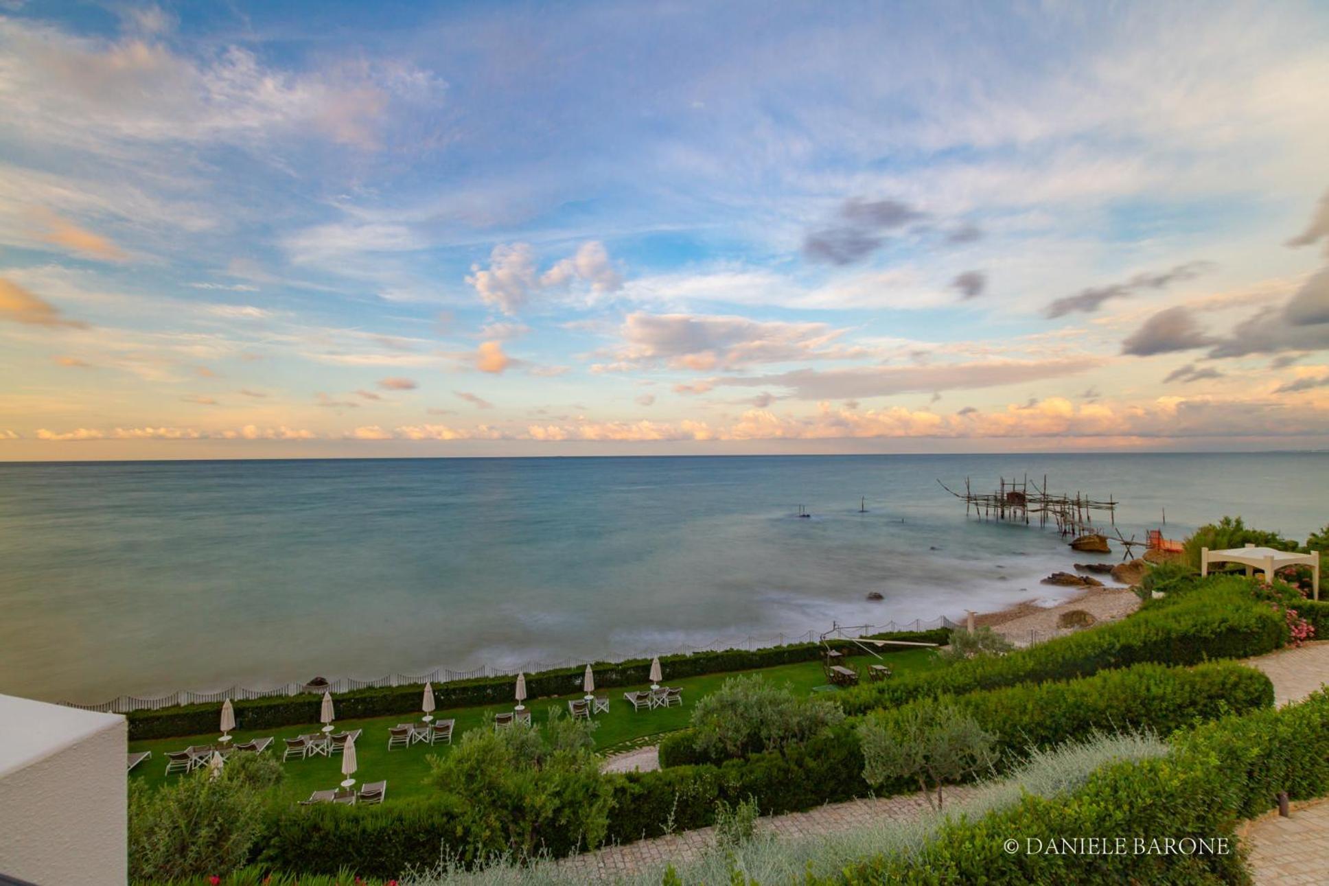 Baia Delphis Resort Vasto Eksteriør billede