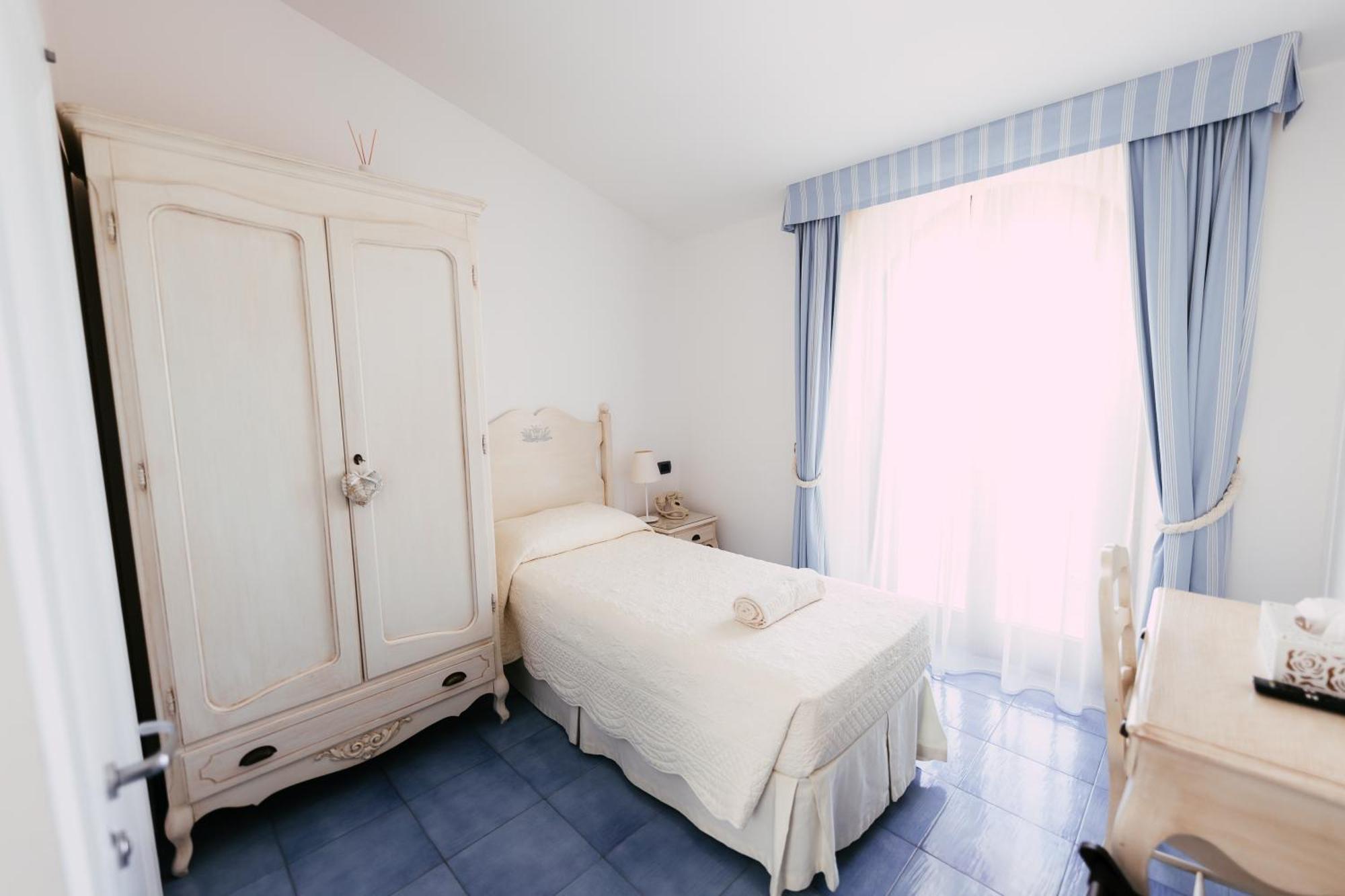 Baia Delphis Resort Vasto Eksteriør billede